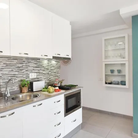 Global Aida Lsf 112 - By Global Holidays 23103 Holiday home Playa del Ingles (Gran Canaria)